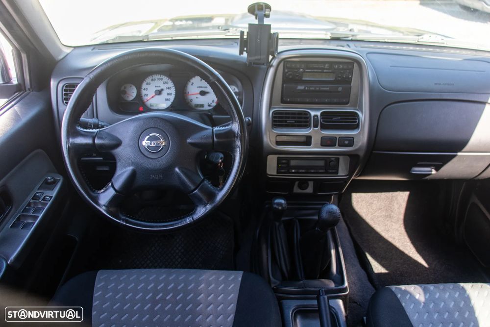 Nissan Navara 2.5 dCi CD Pilot - 13