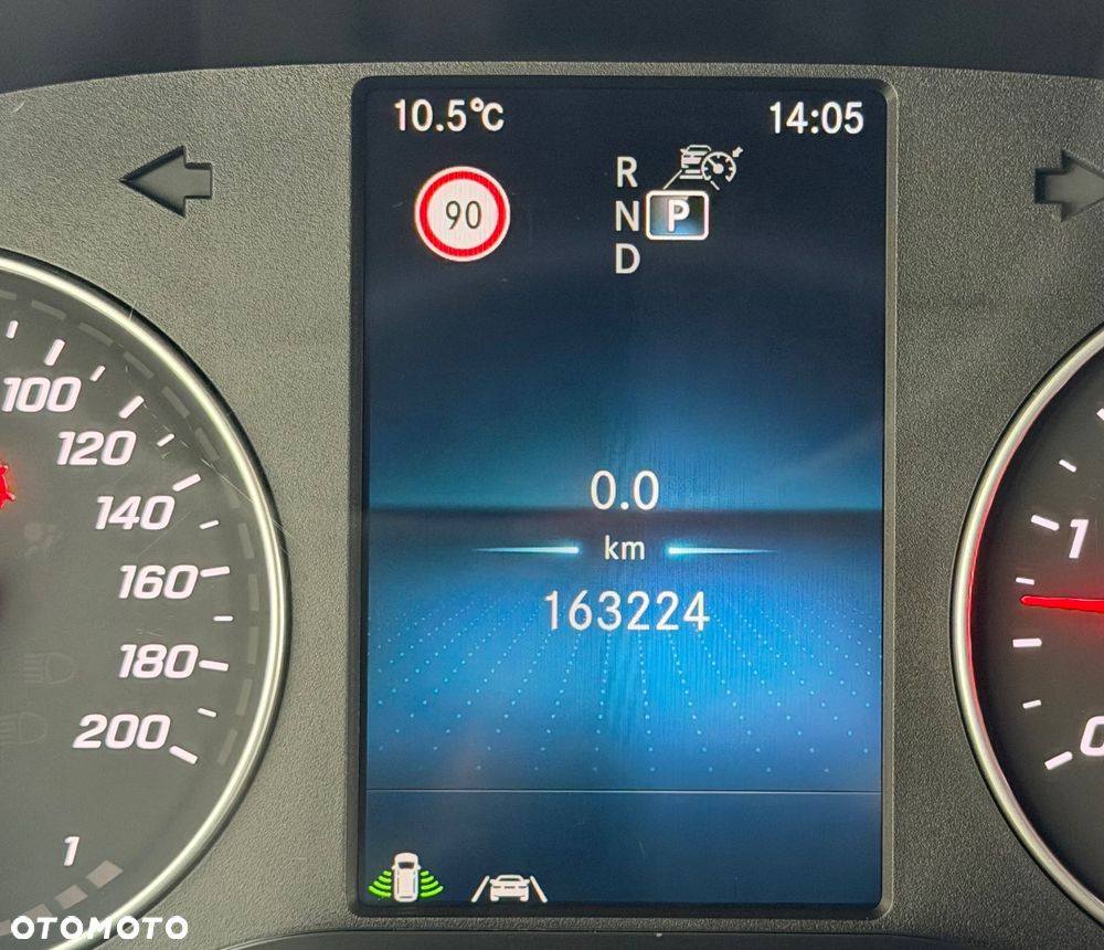 Mercedes-Benz Sprinter 319 - 5