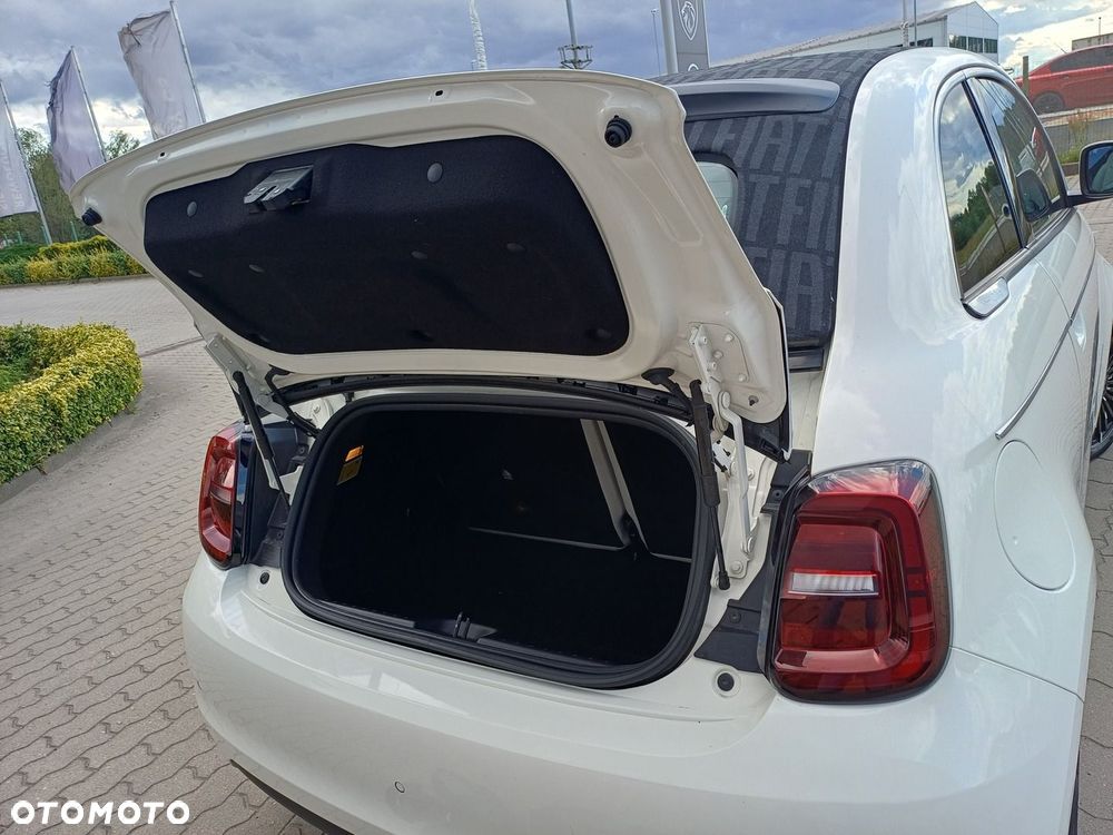 Fiat 500e - 16