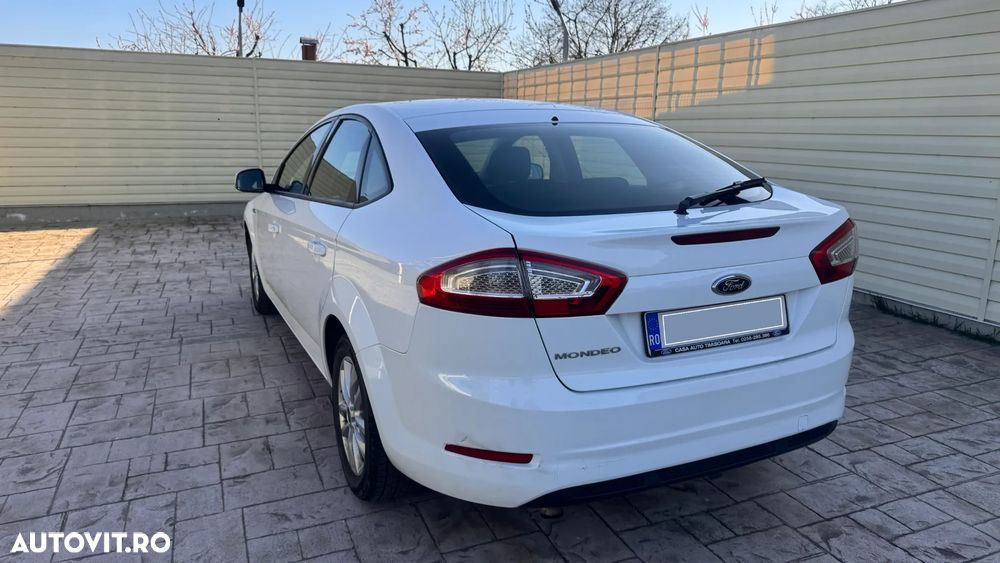 Ford Mondeo 1.6 SCTi EcoBoost Trend - 4