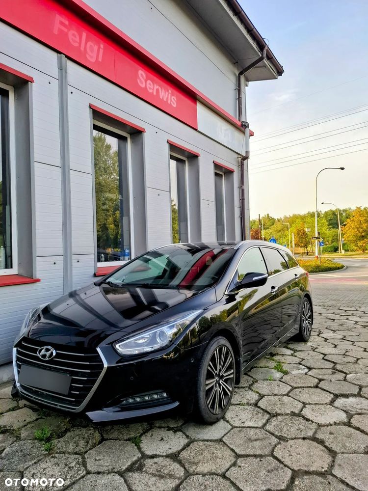 Hyundai i40 1.7 CRDi Premium DCT - 1