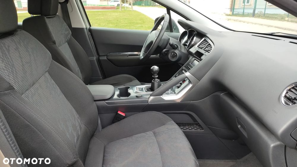 Peugeot 3008 1.6 HDi Active - 9