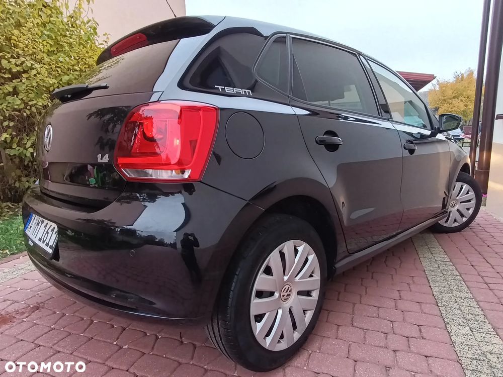 Volkswagen Polo 2011 photo 2
