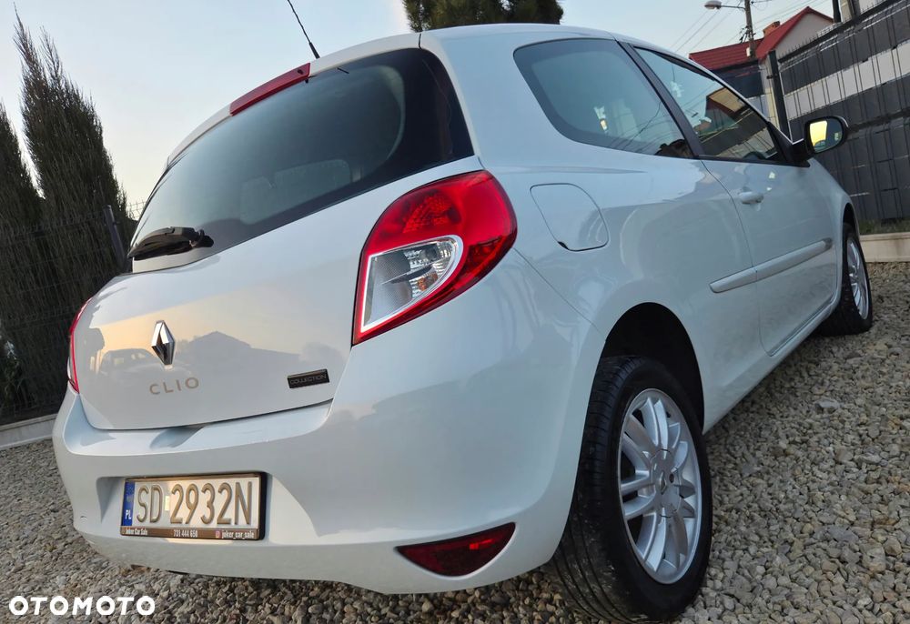 Renault Clio 1.2 16V 75 Collection - 10