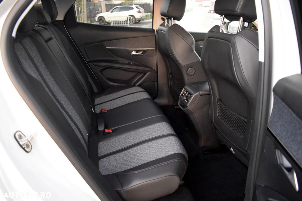 Peugeot 3008 BlueHDi 130 Stop & Start EAT8 Allure - 10