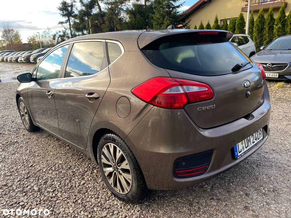 Kia Ceed 1.4 CVVT Attract Plus - 38