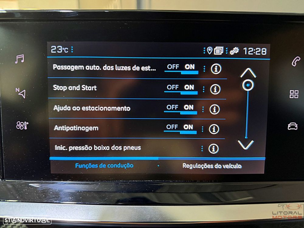 Peugeot 2008 1.2 PureTech GT EAT8 - 32