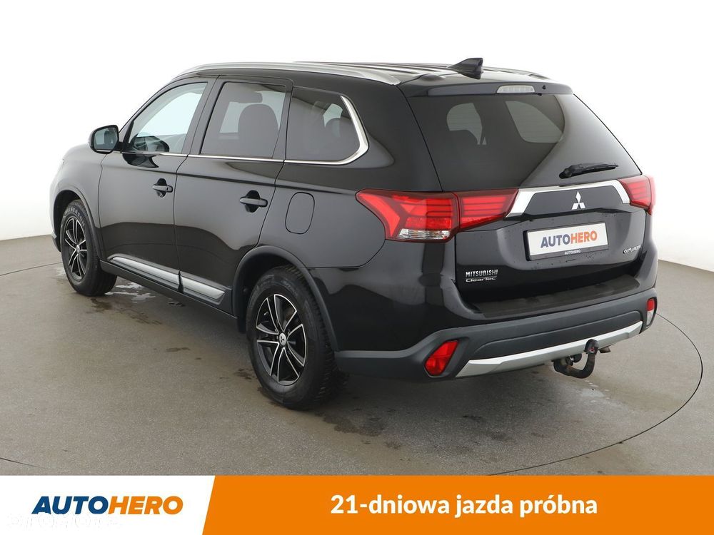 Mitsubishi Outlander - 4