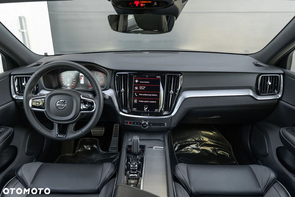 Volvo S60 B5 B AWD R-Design - 28