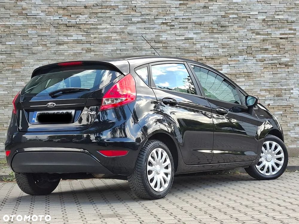 Ford Fiesta 1.25 Champions Edition - 12