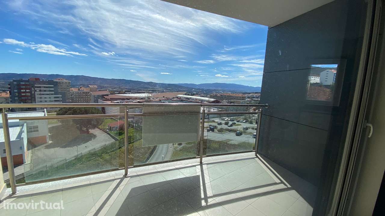 Apartamento em Covilhã, Santa Maria - Grande imagem: 5/12