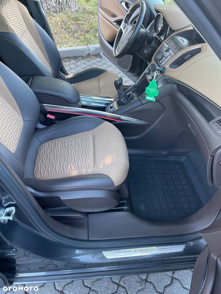 Opel Zafira - 32