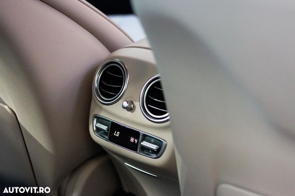 Mercedes-Benz E 220 d T-Modell 4MATIC Aut. - 18