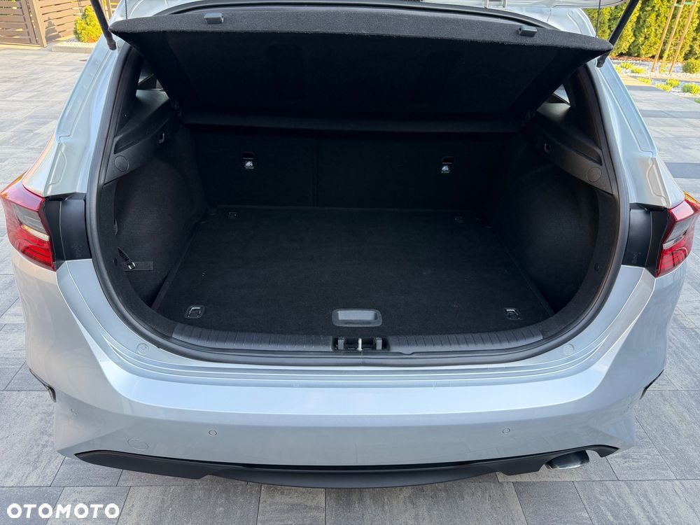 Kia Ceed 1.5 T-GDI M - 19