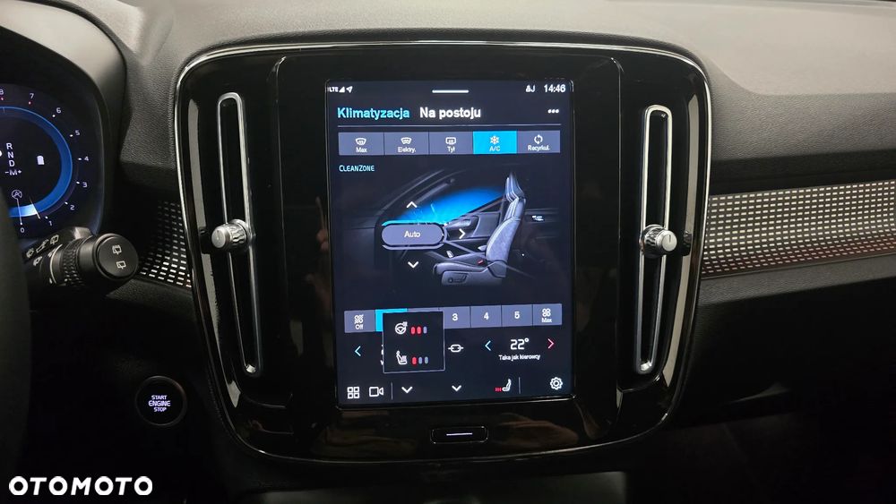 Volvo XC 40 B3 B DKG Ultra Black Edition - 20