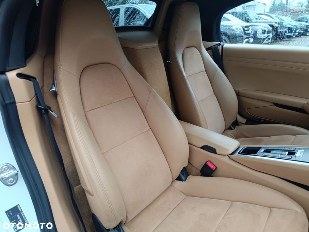 Porsche Boxster PDK - 24