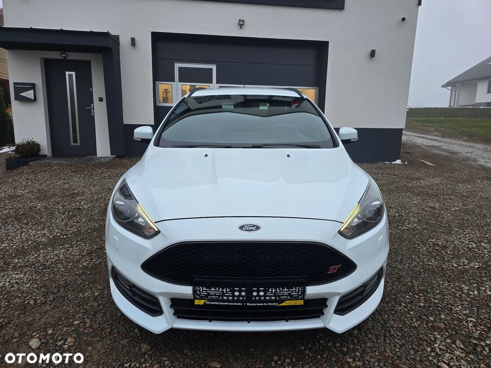 Ford Focus 2.0 EcoBoost ST mit Leder-Exclusiv-Paket - 5