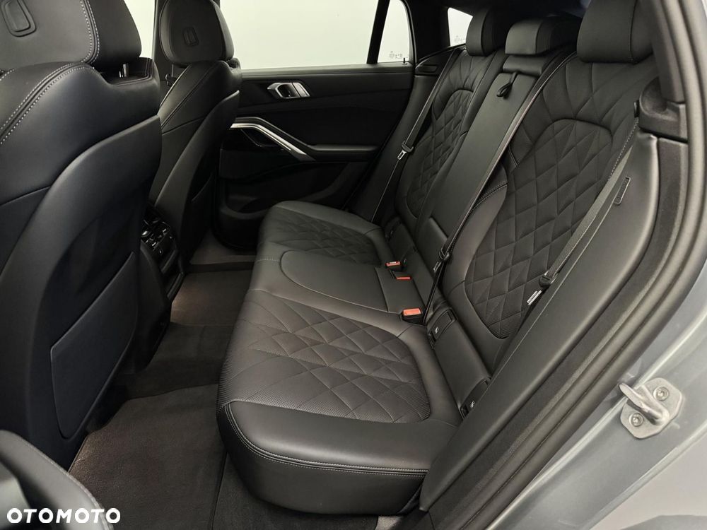 BMW X6 xDrive30d mHEV - 24