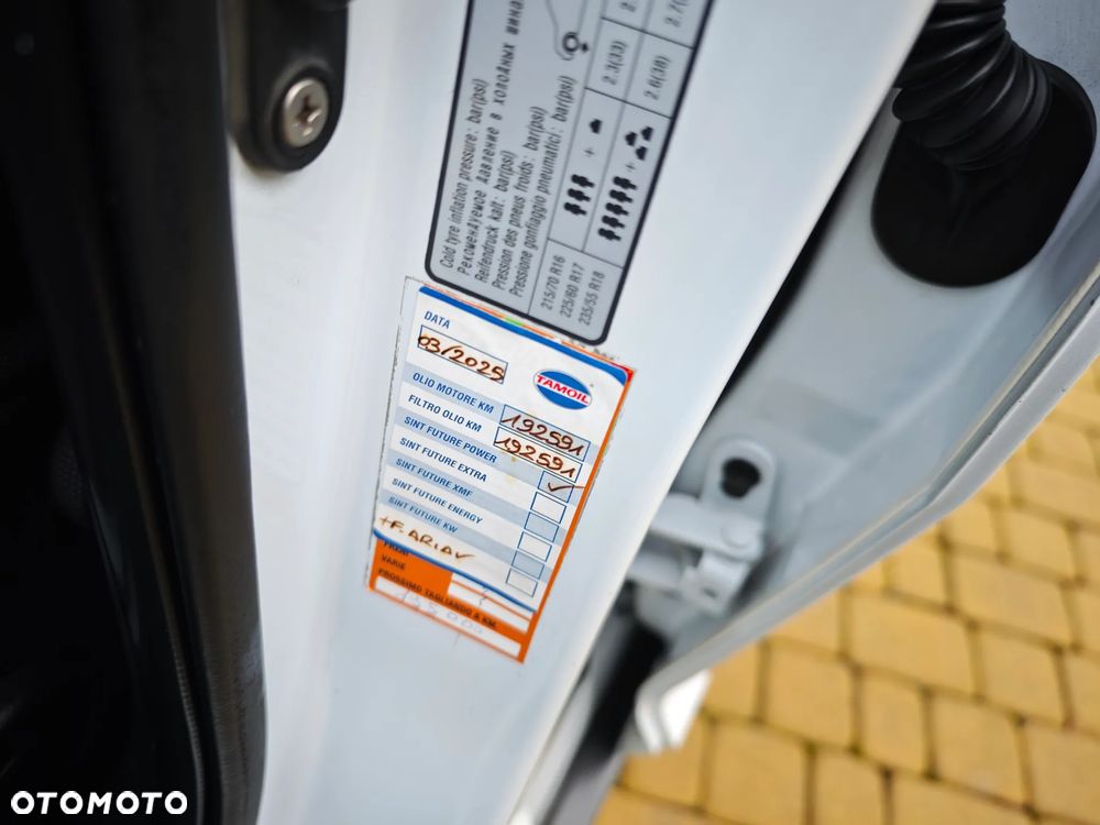 Kia Sportage 2.0 CRDI 4WD Attract - 27