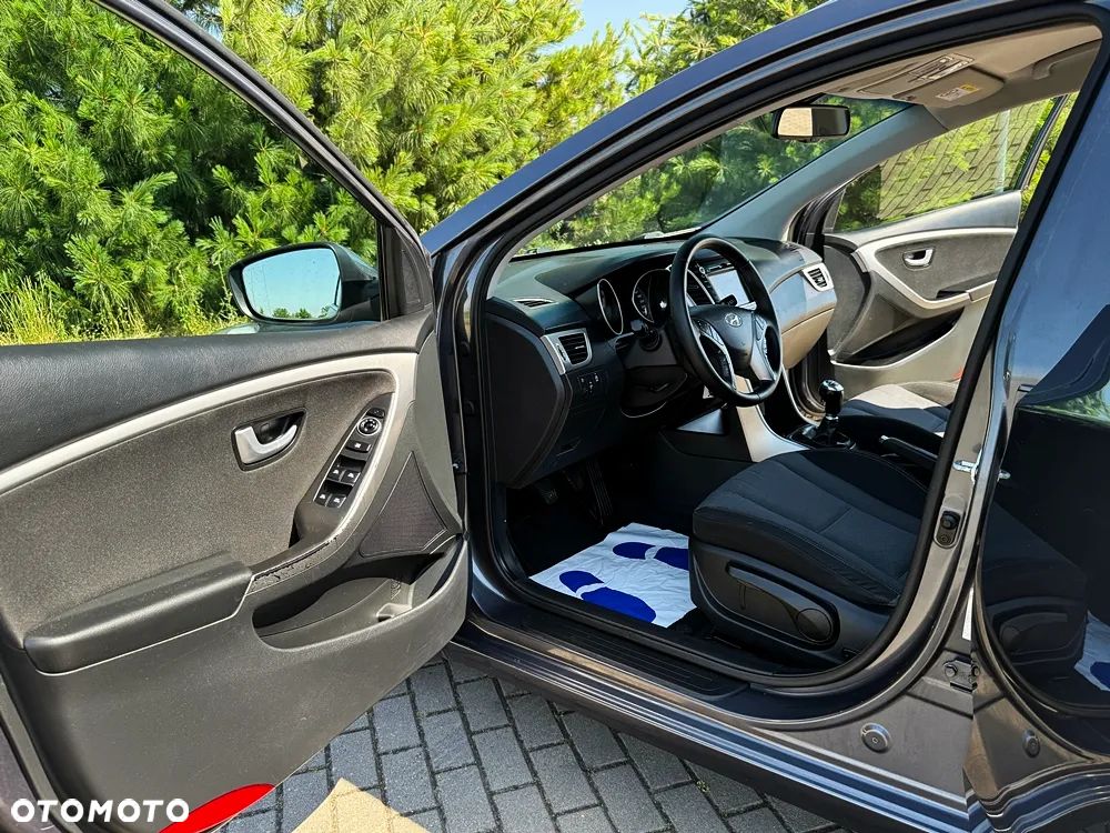 Hyundai i30 1.6 CRDi Comfort - 23
