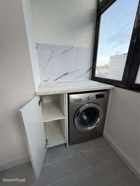 T2 TOTALMENTE renovado na Amora - Grande imagem: 5/12