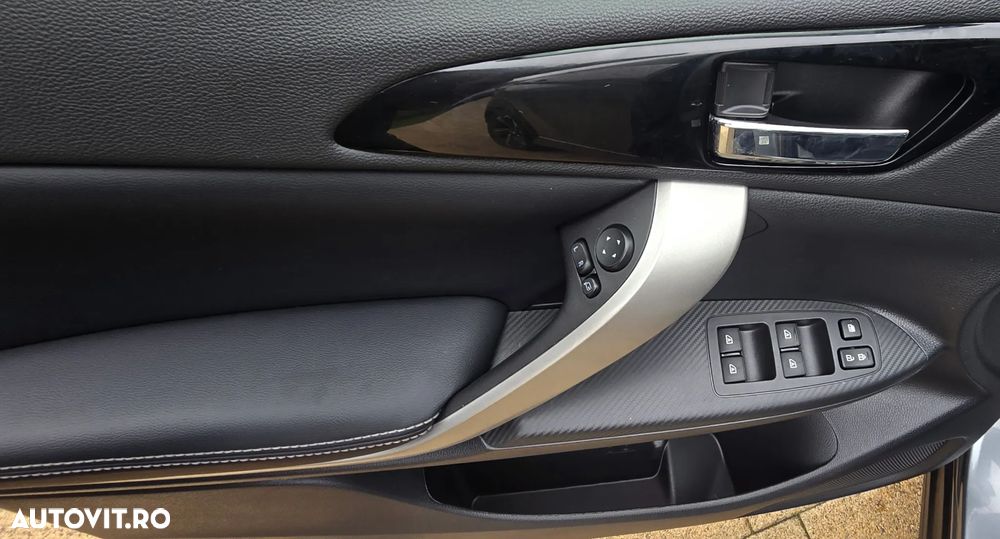 Mitsubishi Eclipse-Cross Plug-In Hybrid 4WD Plus Select - 28