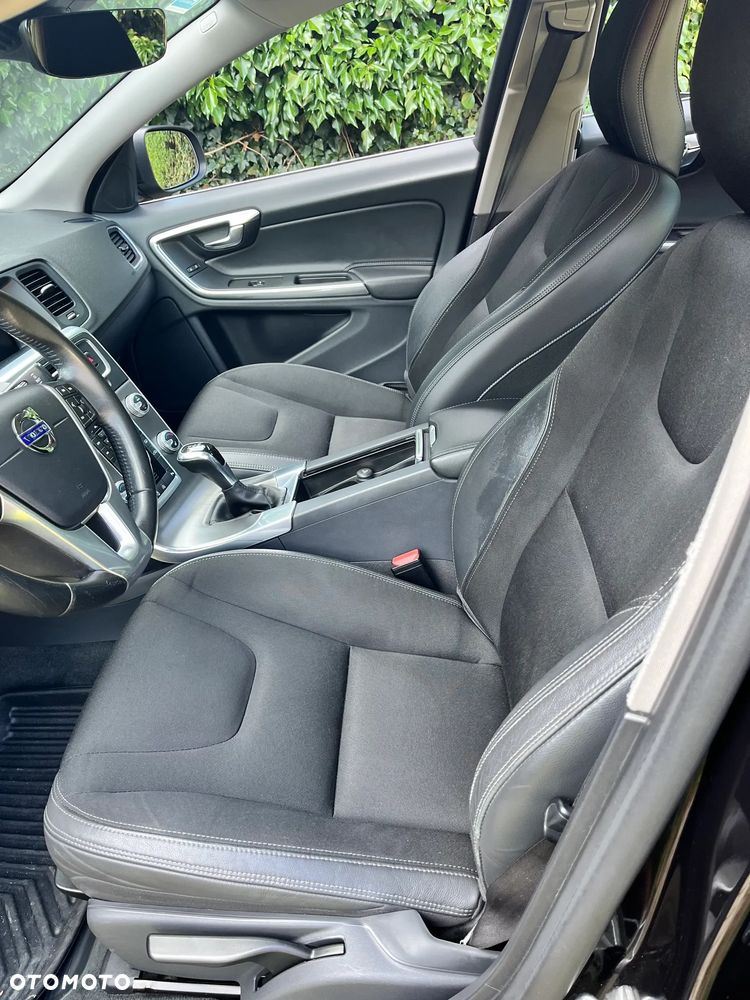 Volvo S60 D4 Drive-E Momentum - 11