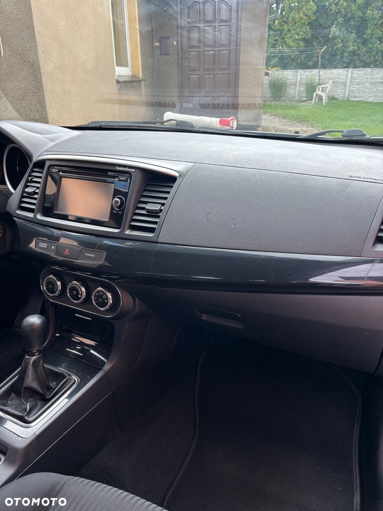 Mitsubishi Lancer 1.8 Intense - 8