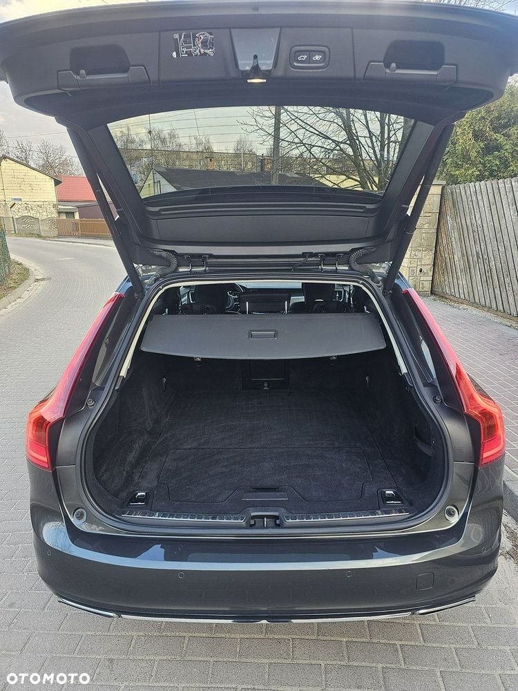 Volvo V90 D4 Momentum Pro - 12