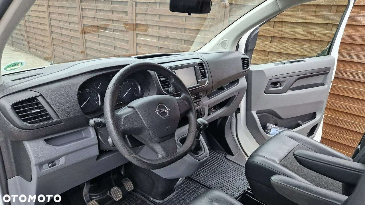 Opel Vivaro - 16