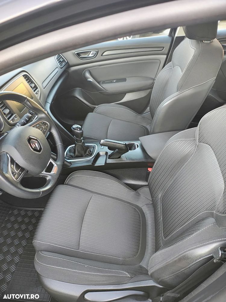 Renault Megane BLUE dCi 115 BUSINESS EDITION - 23