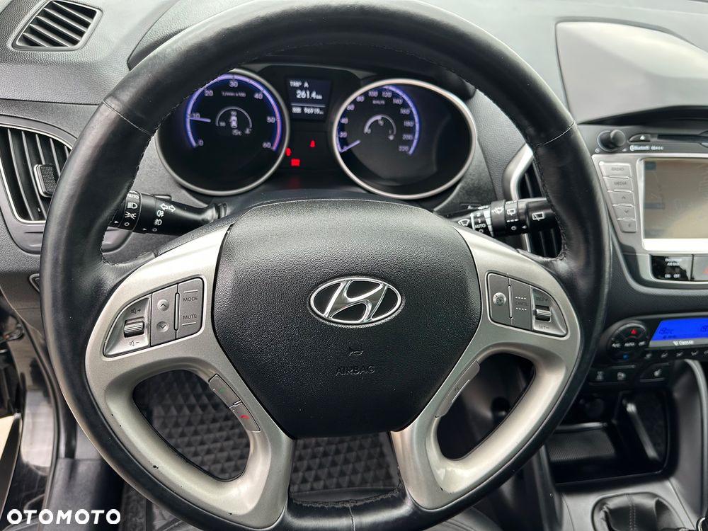 Hyundai ix35 2.0 CRDi Premium 4WD - 17