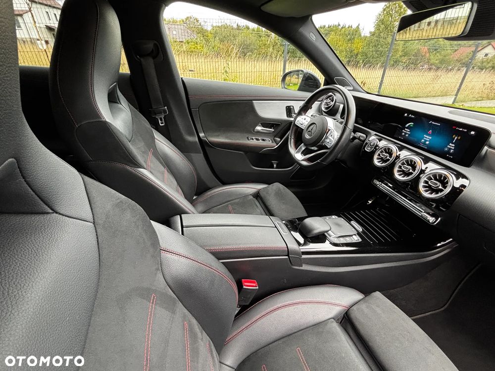 Mercedes-Benz CLA 200 d 4-Matic AMG Line 8G-DCT - 13