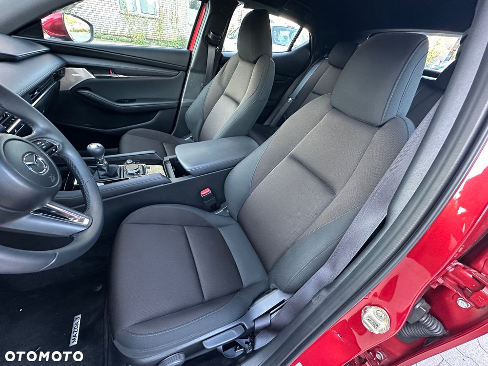 Mazda 3 - 10