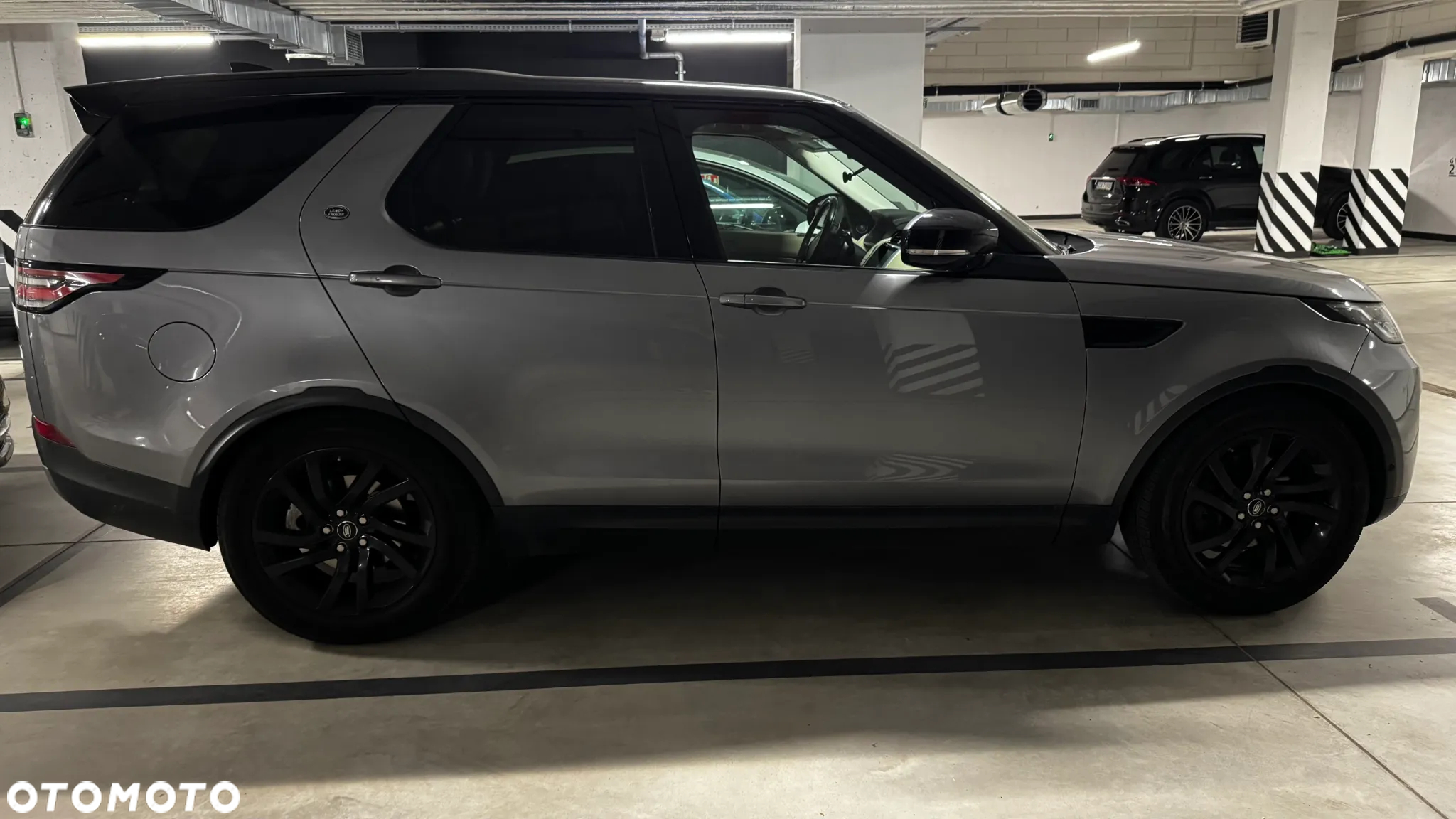 Land Rover Discovery V 2.0 SD4 HSE - 3