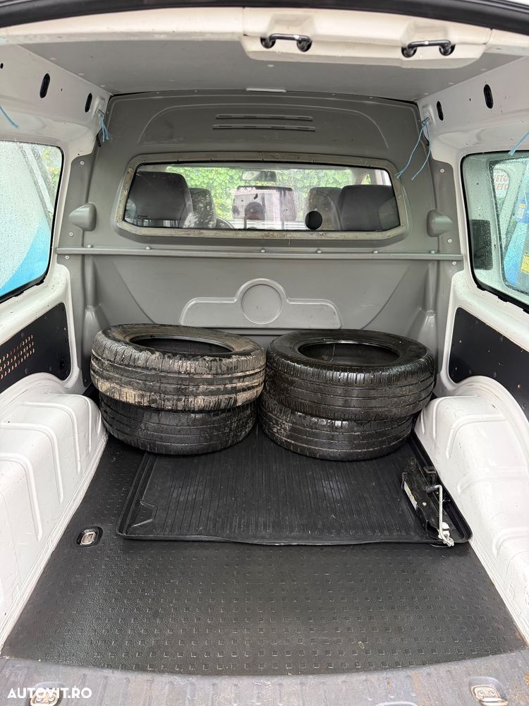 Volkswagen Caddy - 20