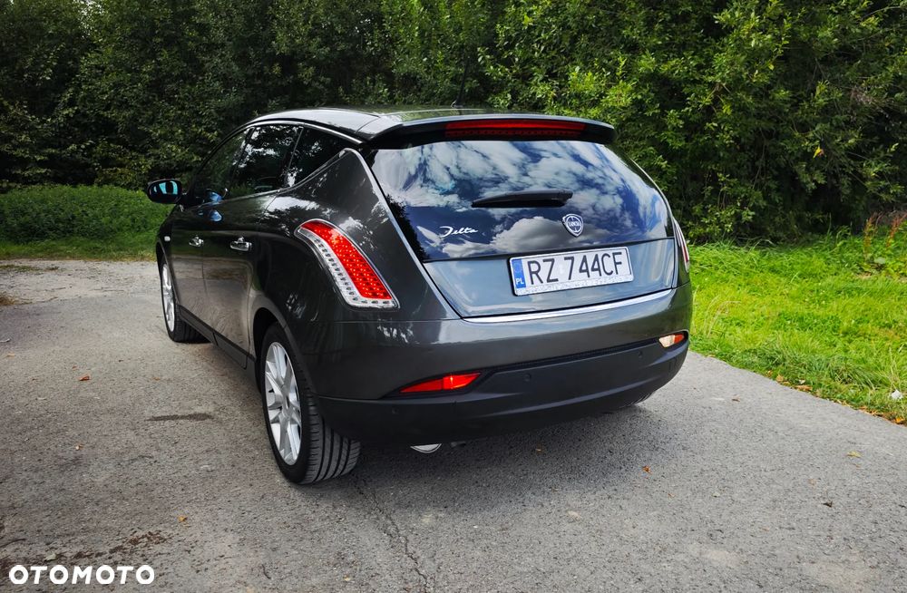 Lancia Delta - 2