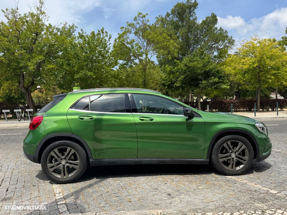 Mercedes-Benz GLA 180 d 7G-DCT Urban - 8