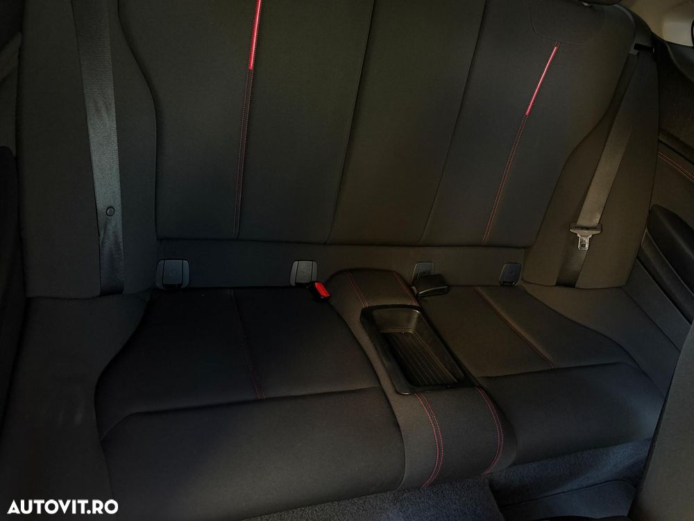 BMW Seria 2 220d Modern Line - 8