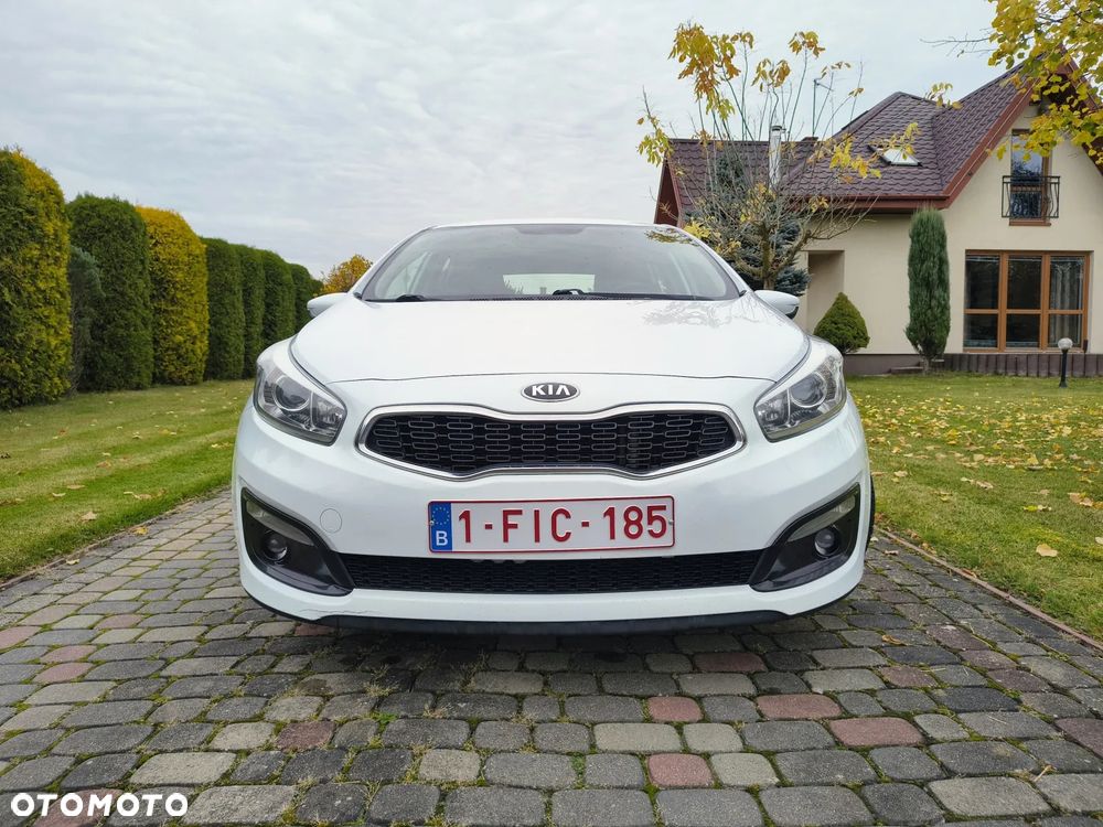 Kia Ceed 1.4 CRDi 90 Vision - 8