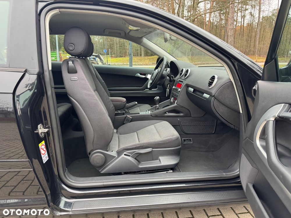 Audi A3 3-drzwiowe 2.0 TDI Ambiente - 22