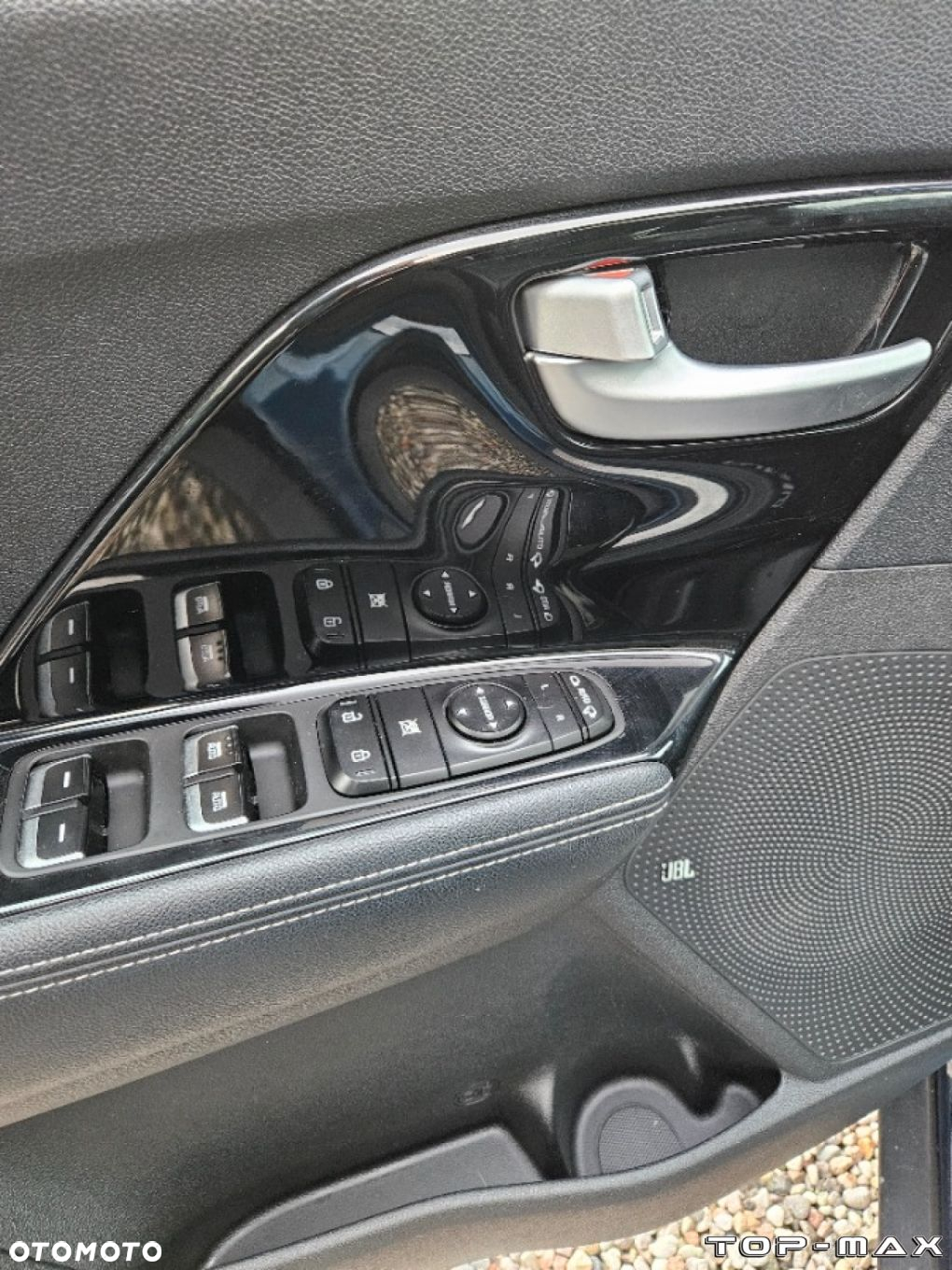 Kia Niro - 28