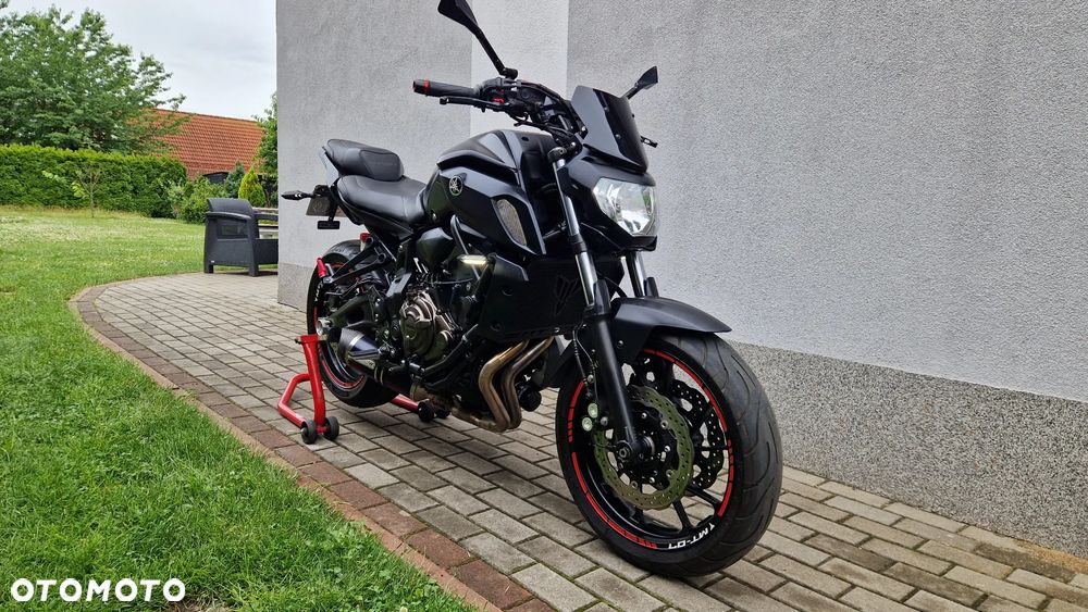 Yamaha MT - 2