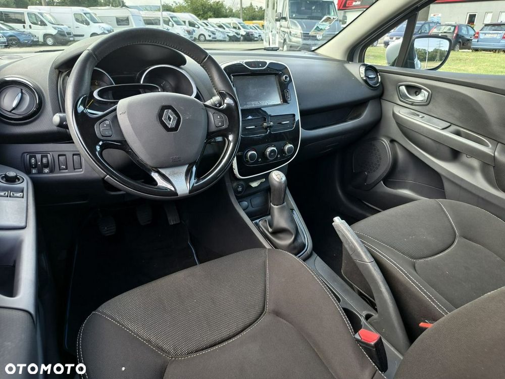 Renault Clio - 9