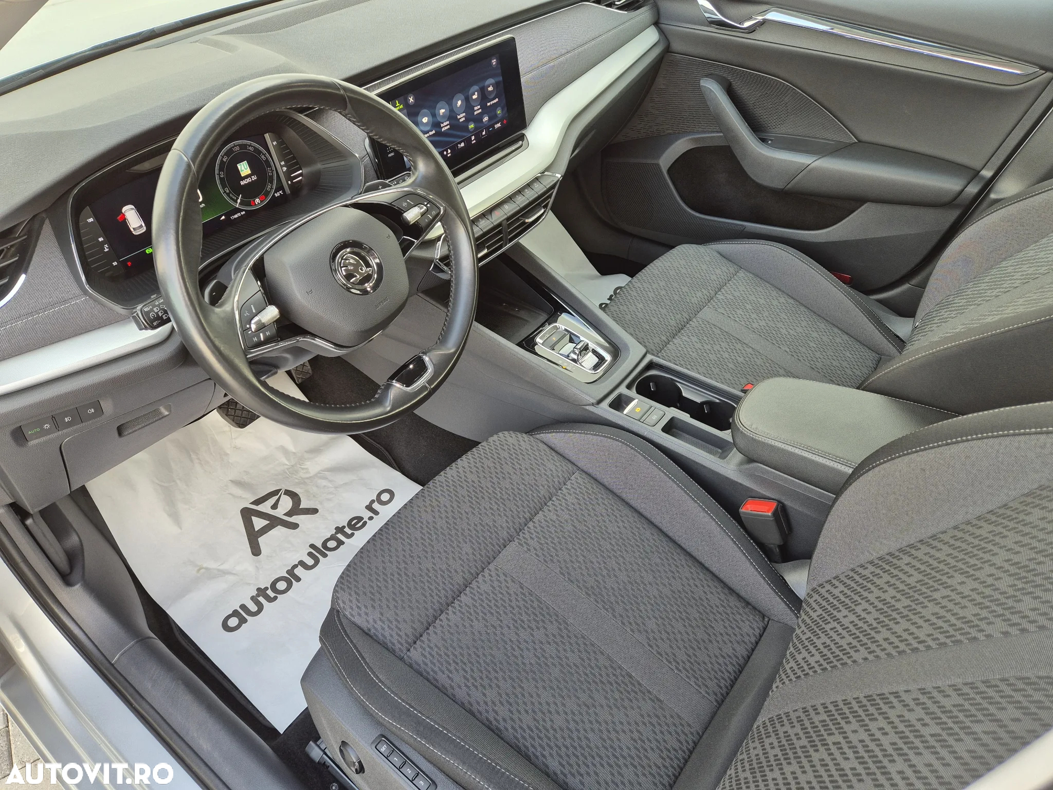 Skoda Octavia Combi Diesel 2.0 TDI DSG Style - 10