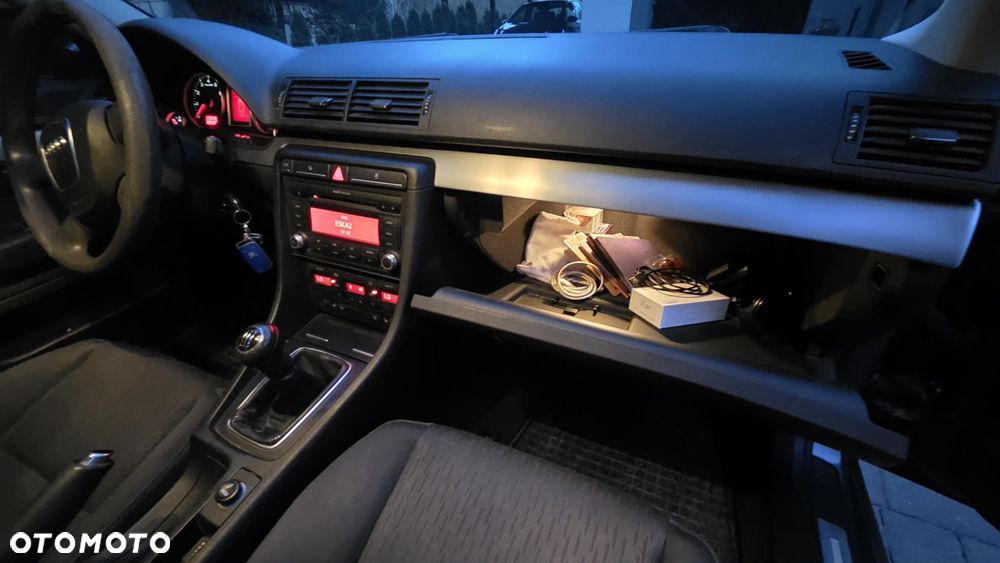 Audi A4 Avant 1.6 - 16