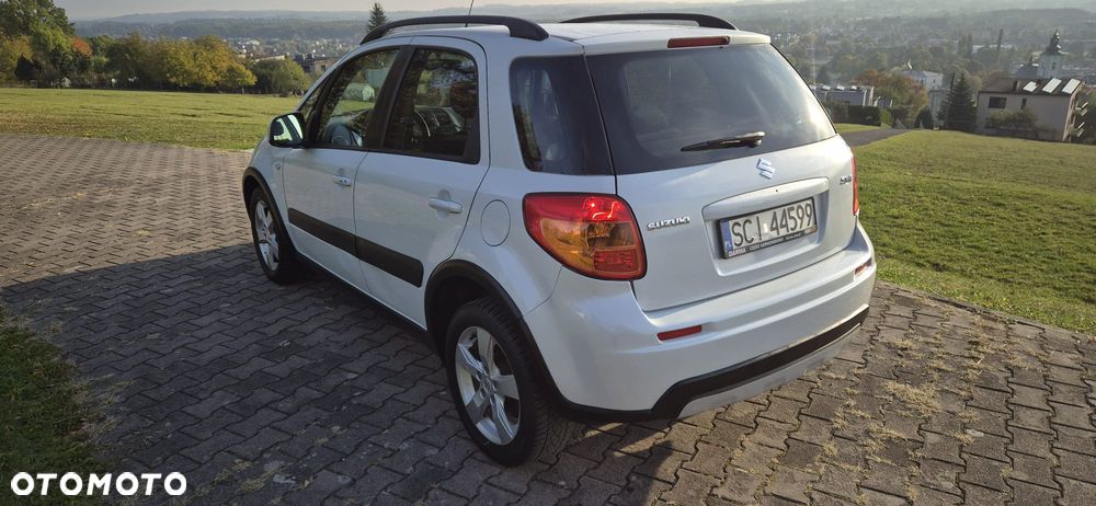 Suzuki Sx4 2010 photo 3