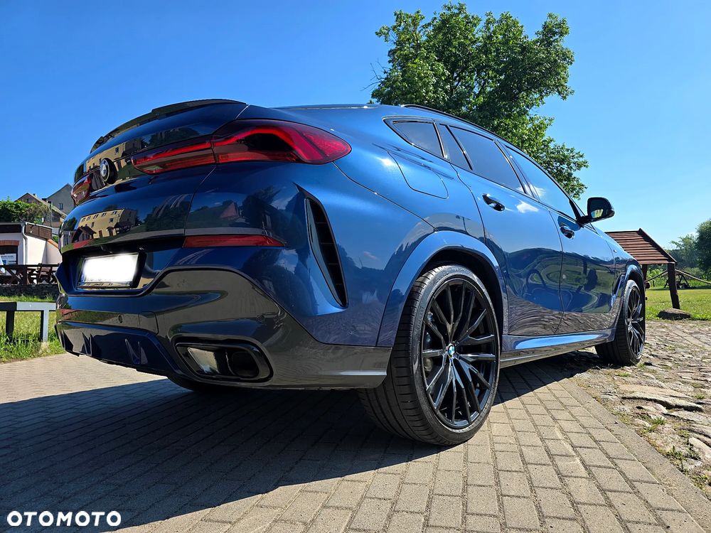 BMW X6 xDrive40d mHEV - 36