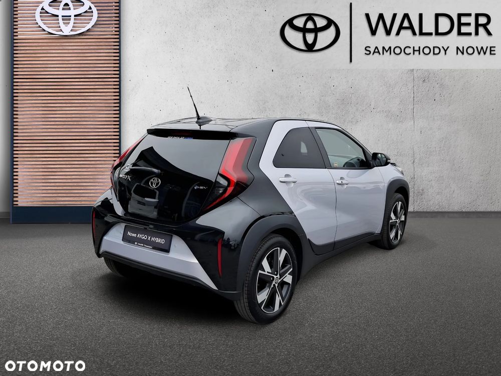 Toyota Aygo X Hybrid 1.5 Style e-CVT - 6