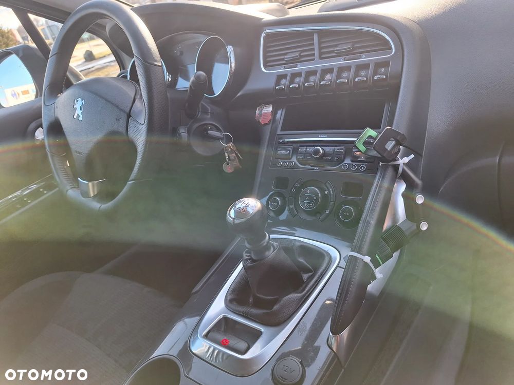 Peugeot 3008 - 24